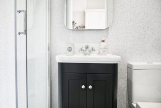 Apt 2 9 East Park Road - image 12