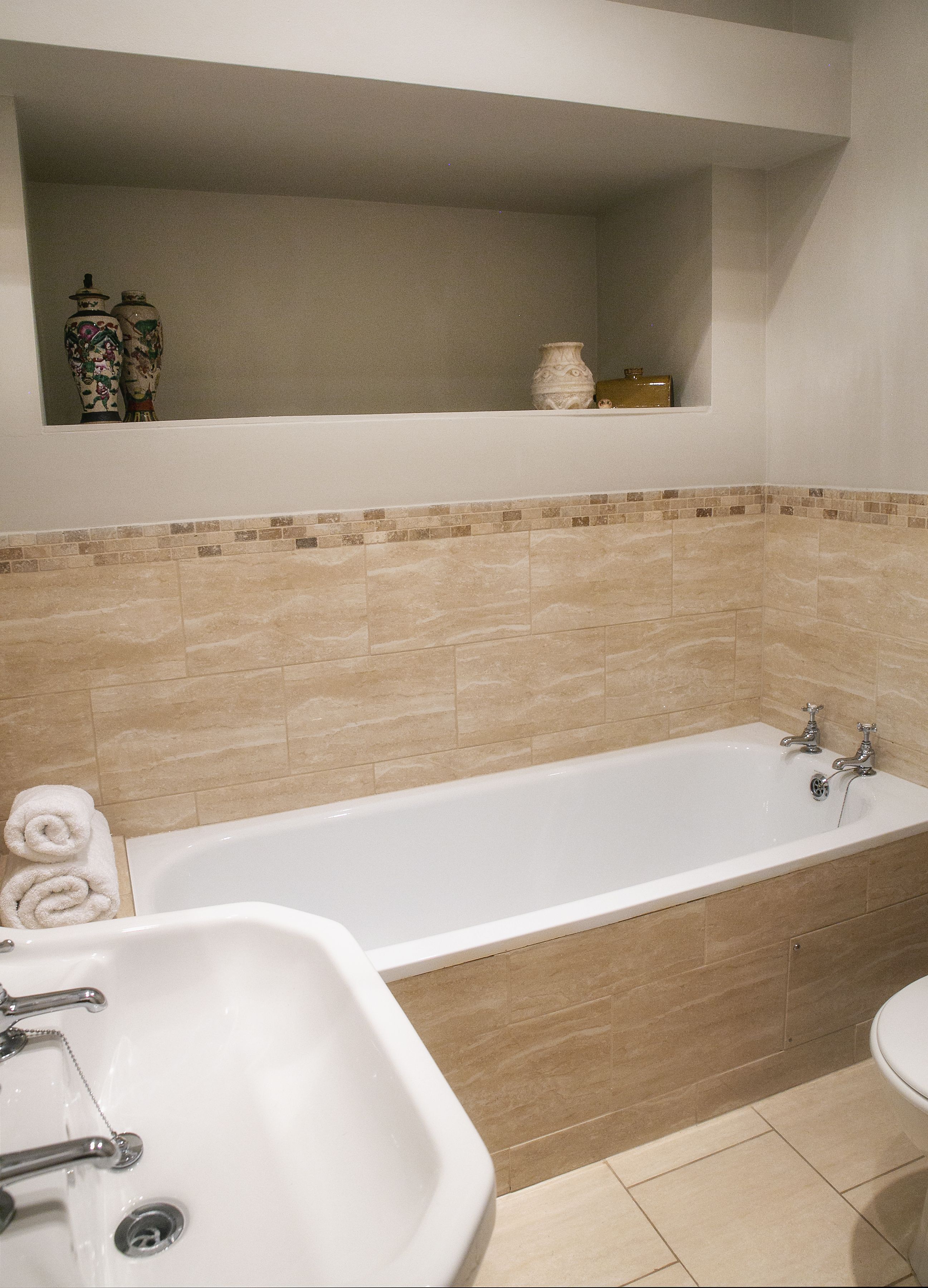 No5 Classic 2 Bedroom Apt - image 6