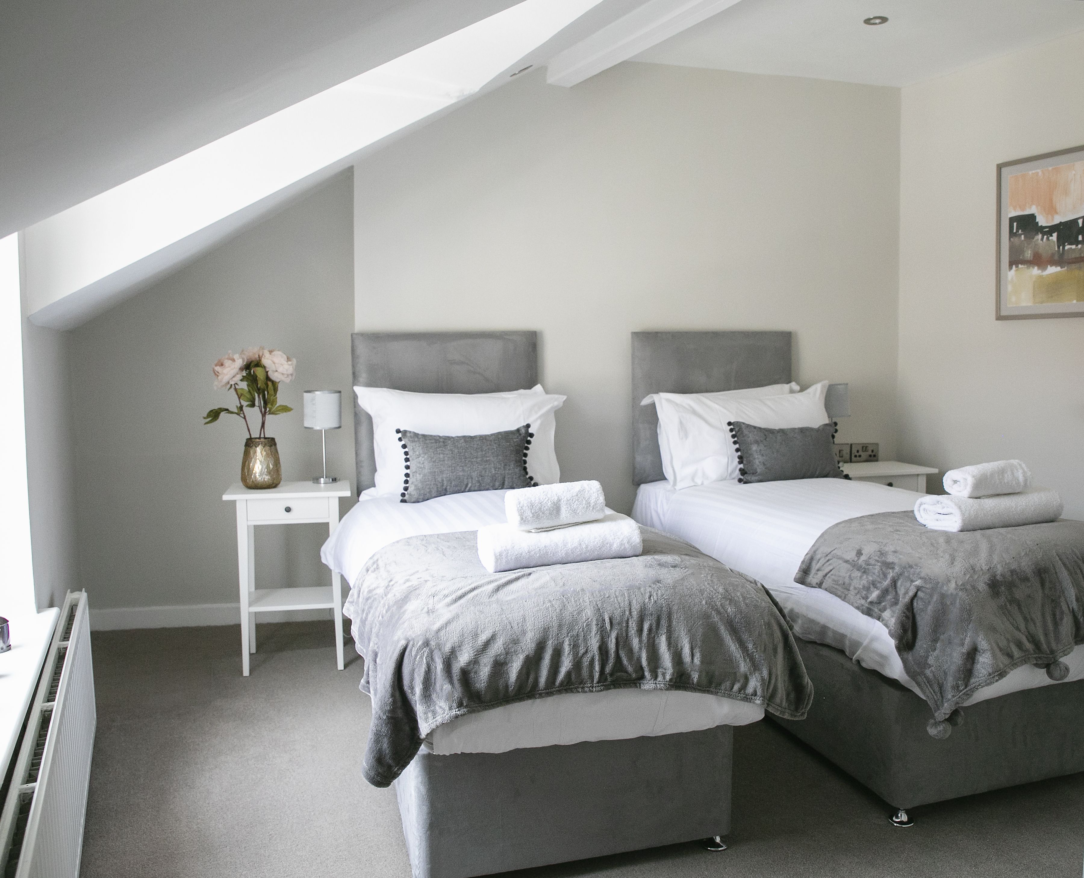 St Magnus House Deluxe 4 Bedroom House - image 10