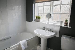 Walshford Lodge Deluxe 2 Bedroom Cottage - image 19