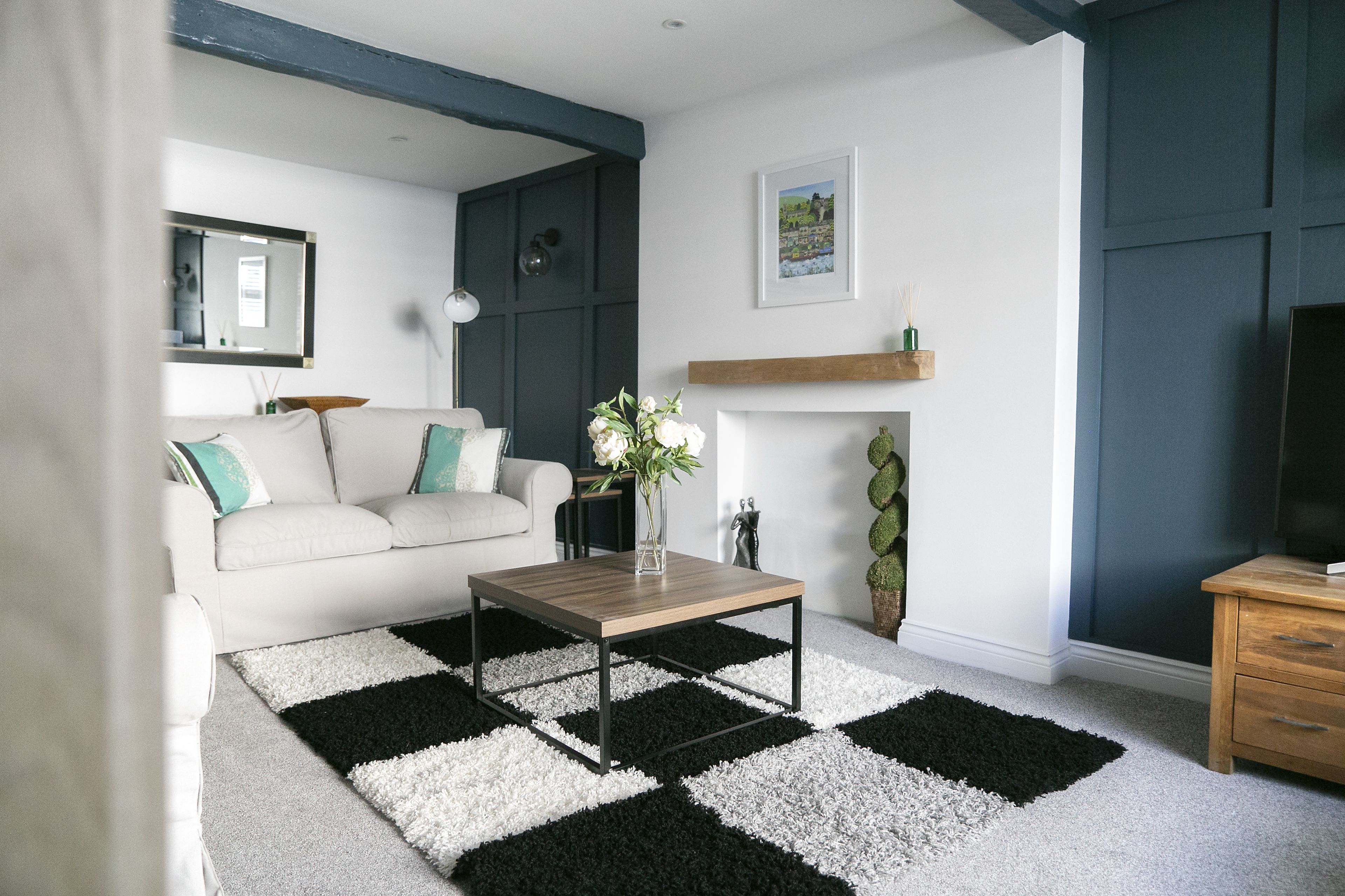 White Cottage Deluxe 2 Bedroom Apartment - image 21