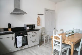 Oswald House – deluxe 3 bedroom house – photo 2