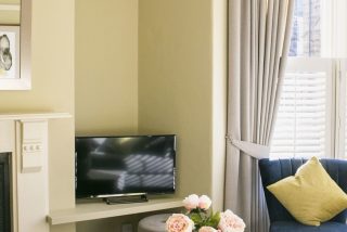 Valley Road – deluxe 4 bedroom house – photo 2